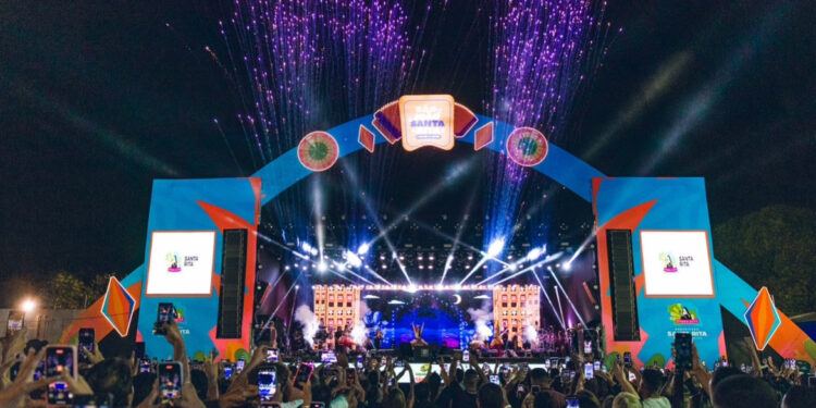 Portões fechados e público recorde marcam primeira noite do São João 2025 com Wesley Safadão e Matheus & Kauan em Santa Rita