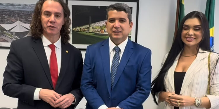 Filiado ao PSB, prefeito de São Bento contraria orientação do governo e fecha com Veneziano