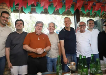 Forró, política e prévia de 2026: São João dos Irmãos Carneiro esquenta articulações em Bananeiras