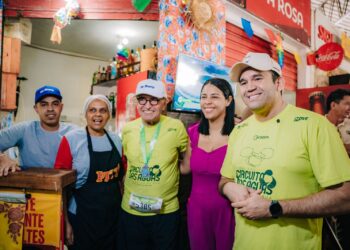 De olho em 2026: Cícero e Jhony correm 5km e visitam feira da prata em Campina Grande
