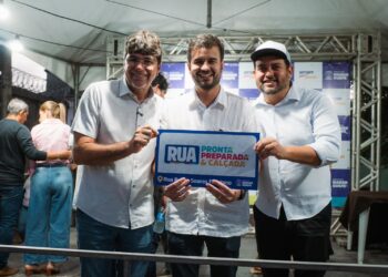 Joaquim entrega pavimentação no Gurguri e anuncia nova etapa do programa “Rua Pronta, Preparada e Calçada”