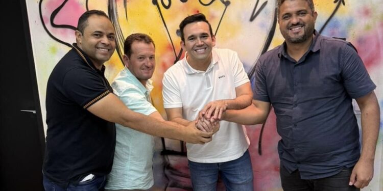 Jhony amplia base no Cariri e fecha com vice-prefeito e lideranças em Assunção
