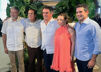 Enquanto prega corte de gastos, Hugo Motta gasta R$ 110 mil para ir de jatinho a festa de senador no Pará