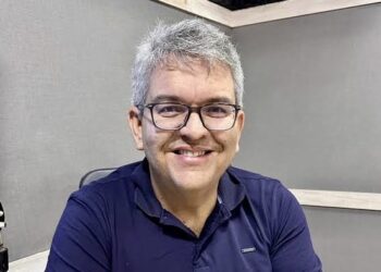 Confusão em Cuité: ex-prefeito tenta demolir construção em terreno privado e é expulso por agricultor