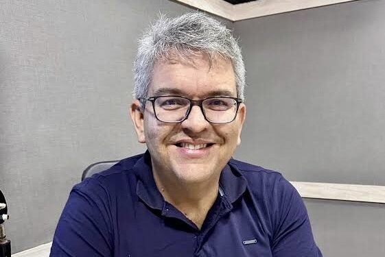 Confusão em Cuité: ex-prefeito tenta demolir construção em terreno privado e é expulso por agricultor