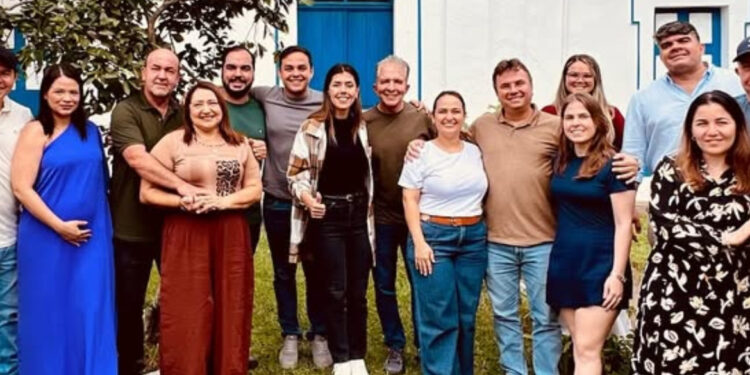 Pré-candidato ao Senado, Nabor passa pelo Brejo e volta com apoio de mais três prefeitos na bagagem