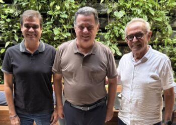 Volta ao ninho? Cícero recebe convite de retorno ao PSDB para comandar a legenda na Paraíba