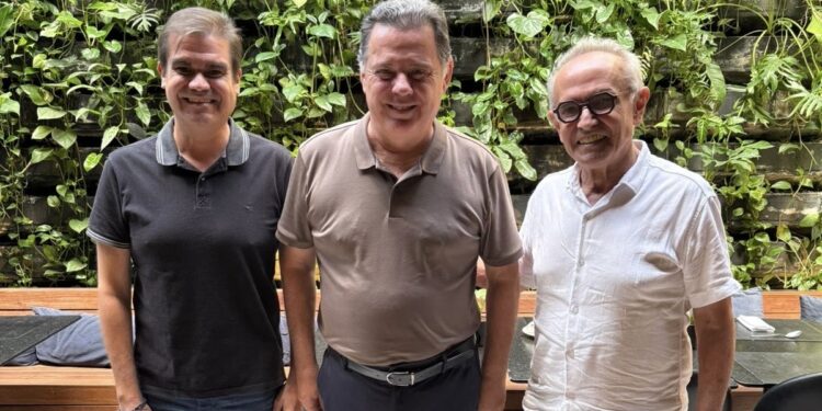 Volta ao ninho? Cícero recebe convite de retorno ao PSDB para comandar a legenda na Paraíba