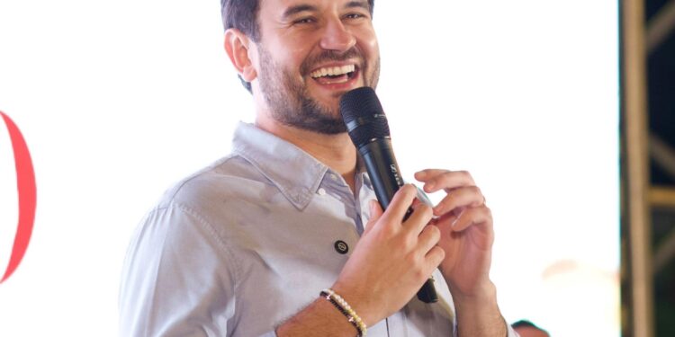 Gestão Joaquim Fernandes aumenta ainda mais aprovação e atinge 74,2% em Mamanguape, aponta pesquisa