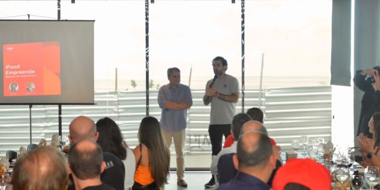 Efraim participa de encontro inédito entre CEO do iFood e empreendedores paraibanos para fortalecer o setor de comércio e serviços no estado