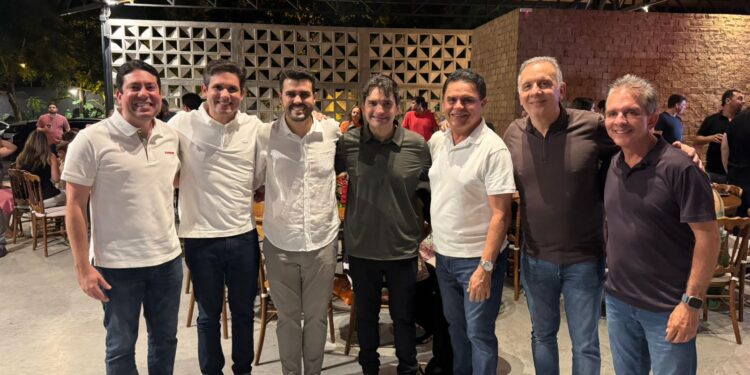 Aniversário de Wilson Filho reúne ‘PIB eleitoral paraibano’ e sela reencontro de Cícero e Aguinaldo