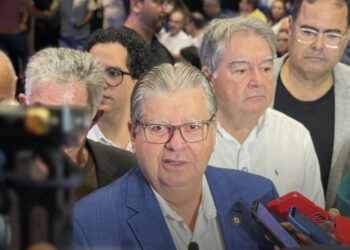 João Azevêdo garante espaço para Cícero no projeto de 2026 mas em outra ‘posição’