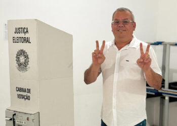 Confusão em Curral de Cima: Ex-vereador e candidato a vice-prefeito agride aluno dentro de escola