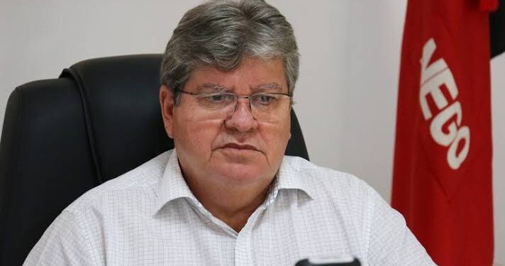 João Azevêdo é internado às pressas em João Pessoa e vai passar por cirurgia na vesícula