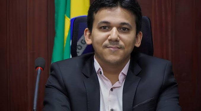 Bastidores: Jackson Alvino reúne base aliada na Câmara em nova tentativa de alinhamento