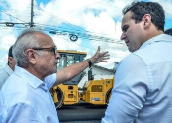 Cícero manda recado a Lucas: “Avisa ao vice-governador que tem gente do partido dele conversando com a oposição”