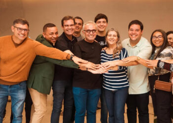 Em Areia, prefeita do MDB e base aliada fecham apoio a Cícero e Mersinho