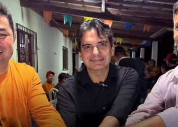 Ex-prefeito de Montadas deixa Romero e oficializa apoio a Murilo Galdino