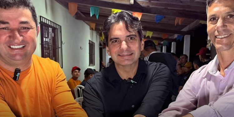 Ex-prefeito de Montadas deixa Romero e oficializa apoio a Murilo Galdino