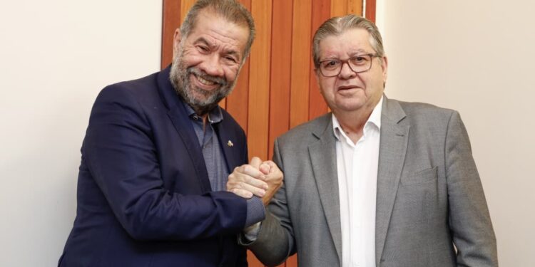 Após encontro com João e Cícero, presidente do PDT sinaliza que partido deve seguir na base do governador