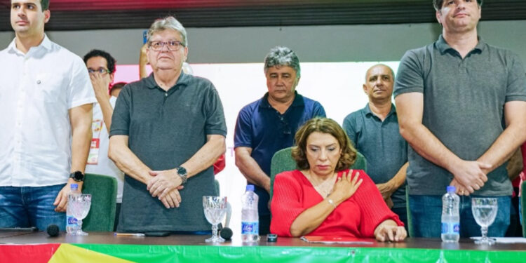 Prefeito em exercício de João Pessoa, Léo Bezerra garante fidelidade a João