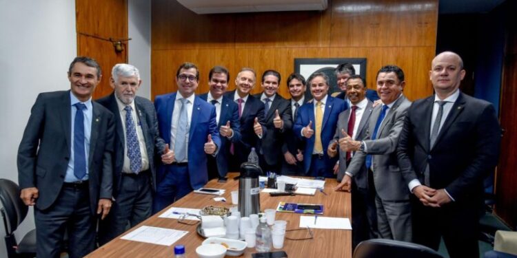 “PEC da Blindagem”: Apenas dois deputados paraibanos votam contra projeto polêmico