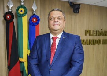 Exclusivo: Presidente da Câmara de Cabedelo rompe com André Coutinho após perder “mamata” na gestão