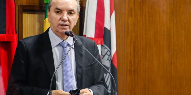 Mikika assume presidência da CPI dos Combustíveis após renúncia de Raoni Mendes