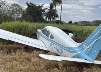 Avião que transportava Cícero Lucena sofre pane e faz pouso de emergência