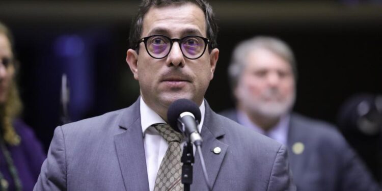 Gervásio será o relator da proposta que pretende aumentar “fundão eleitoral”