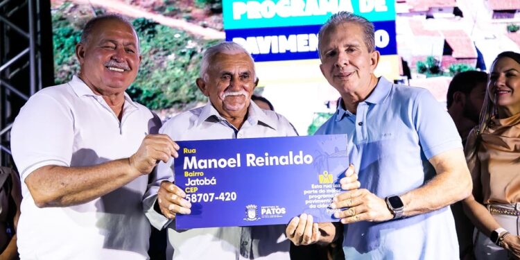 Prefeitura de Patos entrega pavimentação de 10 ruas no bairro do Jatobá