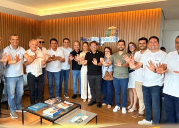 Reunião com lideranças do Republicanos tem “lavação de roupa suja”, mas termina em paz