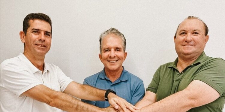 Prefeitos de Boqueirão e Gurjão anunciam apoio a pré-candidatura de Nabor ao Senado