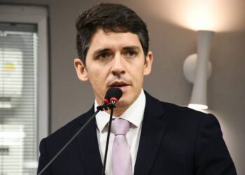 Ignorância ou má-fé? Tovar inventa polêmica e ataca intercâmbio cultural