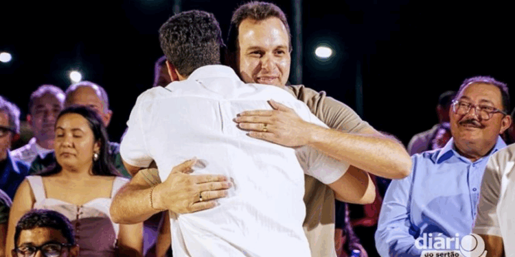 Lucas Ribeiro recebe apoio de Espedito Filho e sela aliança com todos os prefeitos do Vale do Rio do Peixe