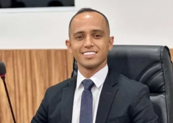 Justiça julga improcedente AIJE e mantém mandato de vereador do PSD em Bayeux