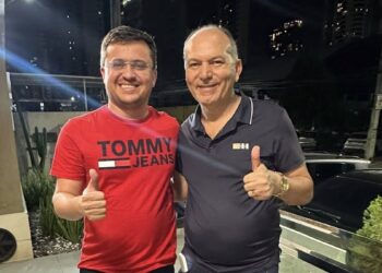 Prefeito de Cacimbas anuncia apoio a Gilbertinho, que passa a contar com seis gestores em sua base