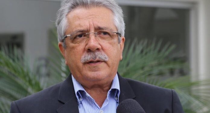 Fernando Catão anuncia aposentadoria e disputa por vaga no TCE-PB vai movimentar os bastidores