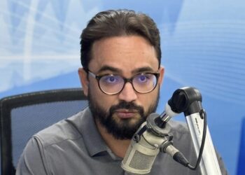 Tibério sai em defesa de Jailma e sugere que parlamentares do PSB deixem base de Cícero