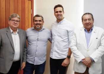 Mais um prefeito do União Brasil anuncia apoio a Lucas e João Azevêdo