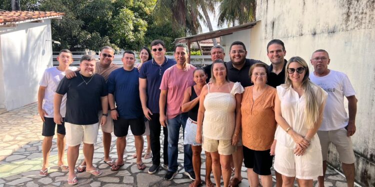 Léo Bandeira recebe Taciano Diniz em Lucena e reforça parceria política e administrativa