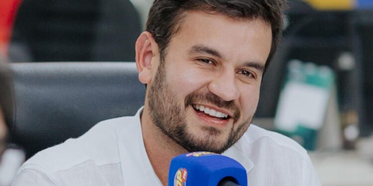 Joaquim Fernandes alcança aprovação recorde de 84% em Mamanguape, aponta pesquisa Opus