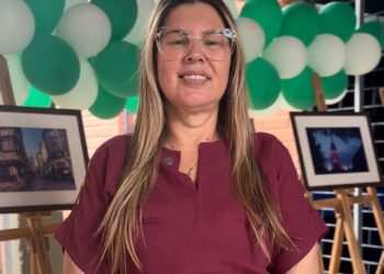 Vereadora Eloah Felinto participa de evento Brasil–França e propõe ampliação do ensino de francês em Bayeux