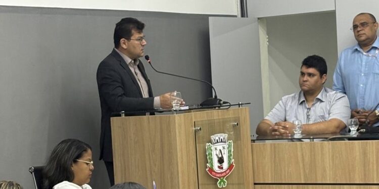 Vereadores da base do prefeito boicotam apresentação de Luciano Alvino na Câmara de Santa Rita
