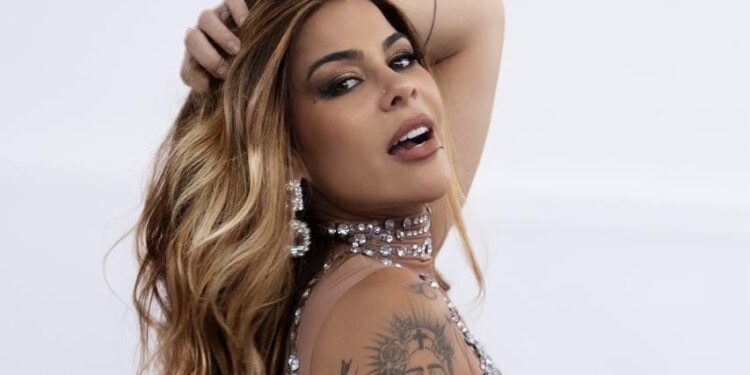 Myra Maya retoma a temporada dos “Ensaios de Carnaval” no Loca Miramar