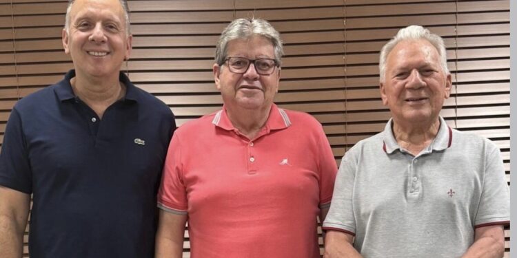 Após articulação de Aguinaldo, Zé Aldemir deixa Veneziano e anuncia apoio a João Azevedo para o Senado