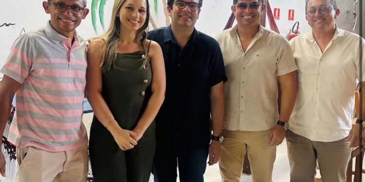 Bastidores: ex-prefeito de Lagoa de Dentro troca Galdino por Eduardo Carneiro