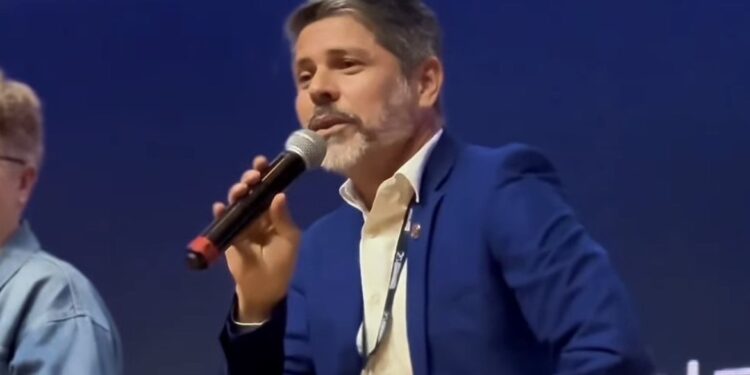 Romero Martins representa Montadas e palestra no 25º Encontro Nacional do CONGEMAS, em Brasília