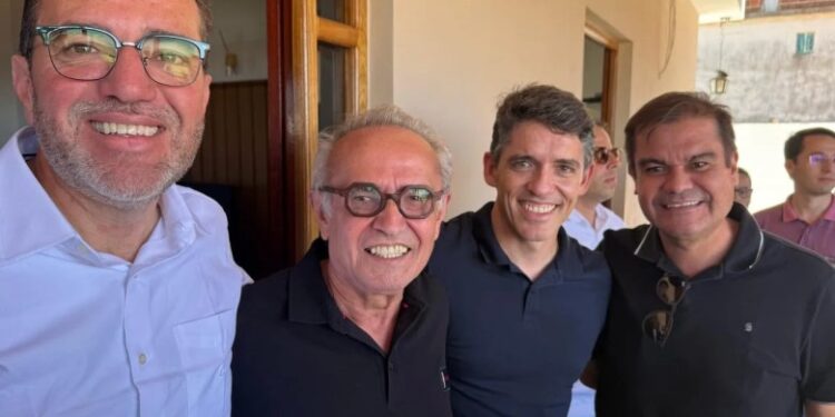 Bastidores: articulação de Mersinho garante apoio de prefeito do Cariri a Tovar; entenda