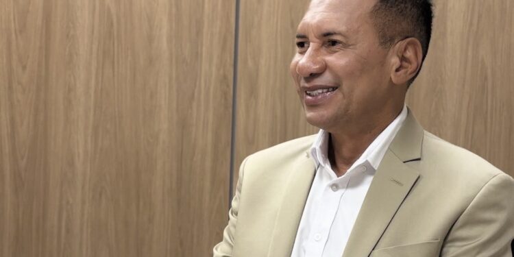 Crise na gestão Alvino: vereador Farias pede exoneração de cargo na Prefeitura de Santa Rita